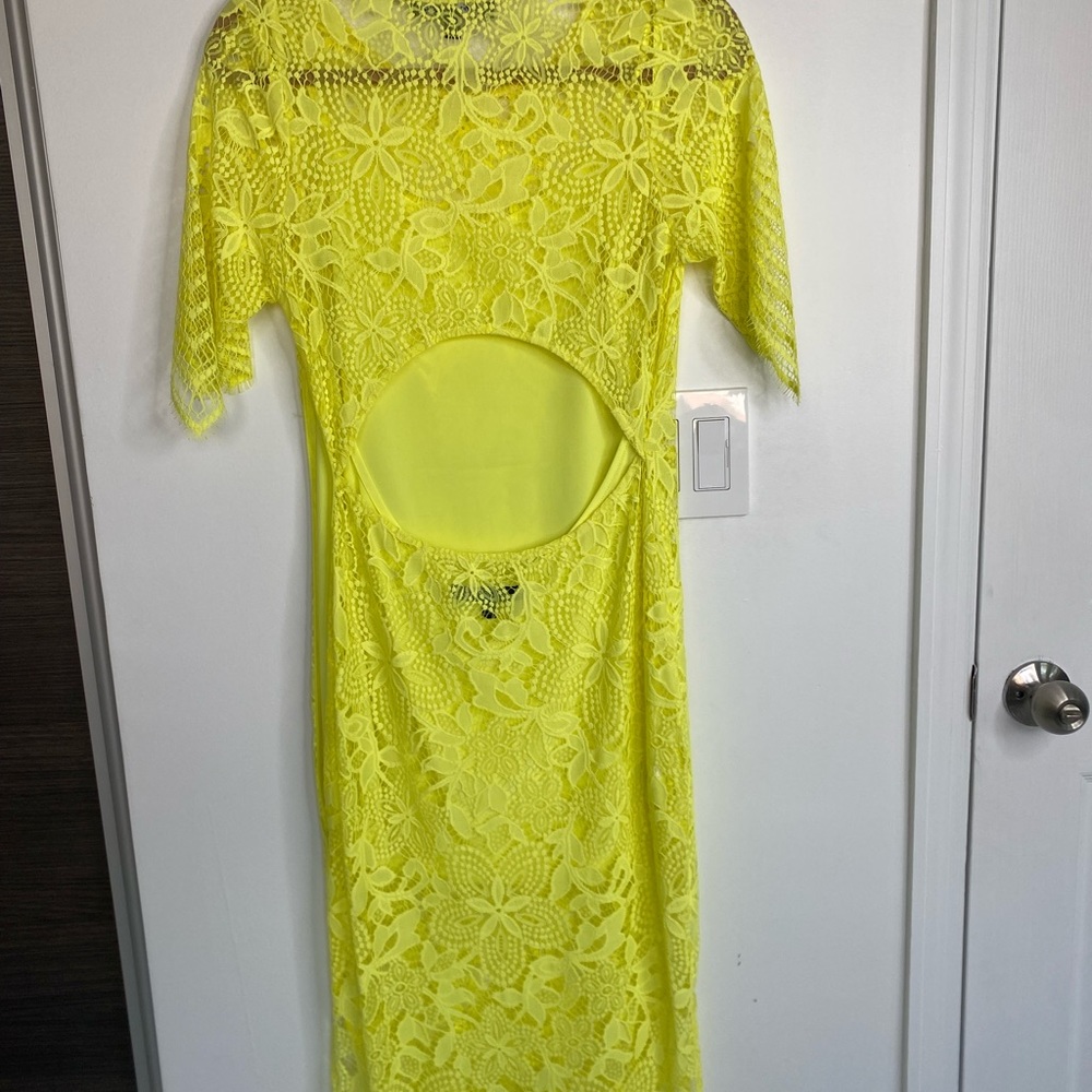 Lace yellow dress